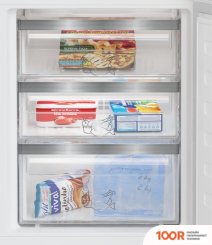 Холодильник Grundig GKNI25940N (307862)