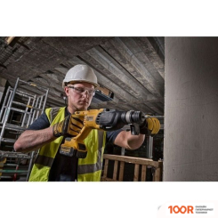 Перфоратор DeWalt DCH133M1 (С 1-ИМ АКБ, КЕЙС) (225537)