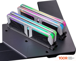 Оперативная память Zadak SPARK RGB 2X8ГБ DDR4 3600 МГЦ ZD4-SPR36C25-16GYB2 (223325)