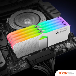 Оперативная память Thermaltake TOUGHRAM XG RGB 2X16ГБ DDR4 4000 МГЦ R016D416GX2-4000C19A (223248)