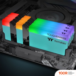 Оперативная память Thermaltake TOUGHRAM RGB 2X8ГБ DDR4 3600 МГЦ RG27D408GX2-3600C18A (223241)