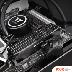 Оперативная память Thermaltake H-ONE 16GB DDR4 PC4-25600 R021D416GX1-3200C22D (223199)