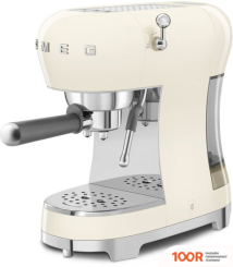 Кофемашина Smeg ECF02CREU (125183)