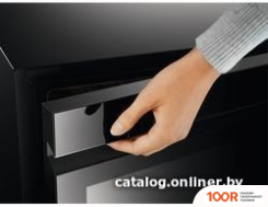 Винный шкаф AEG AWUS018B7B (32140)